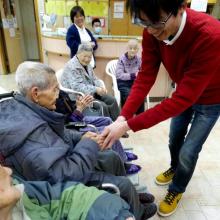 全城襪襪送長者